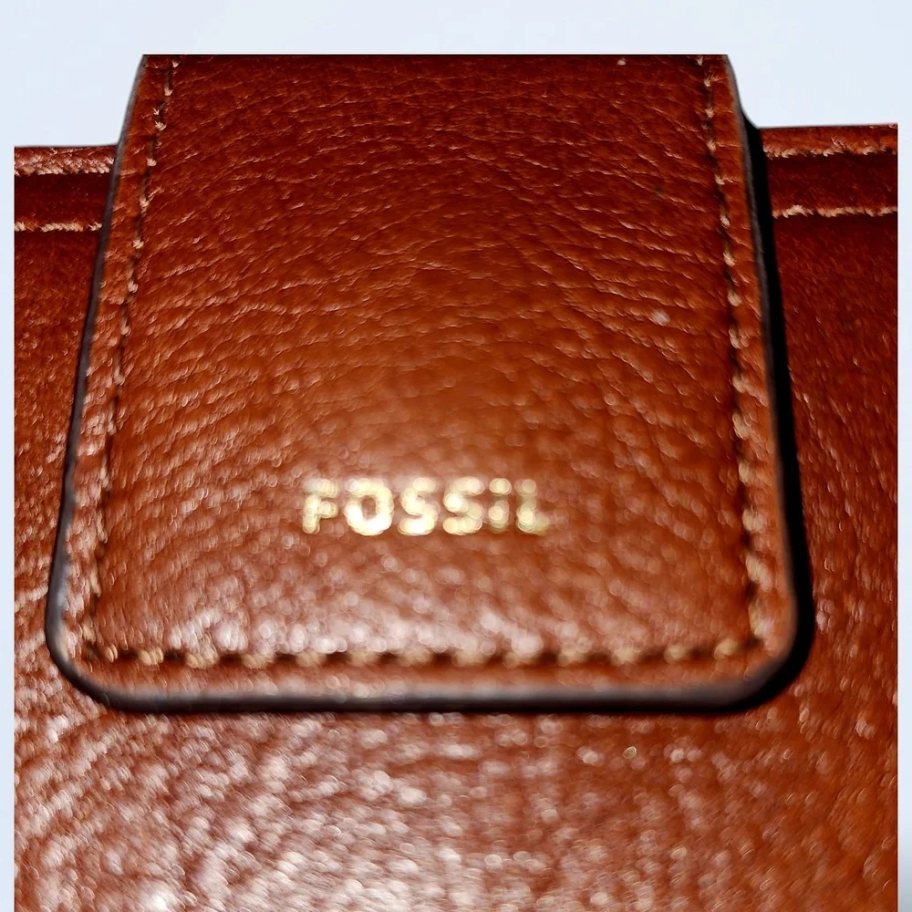 FOSSIL Logan RFID Tab Clutch